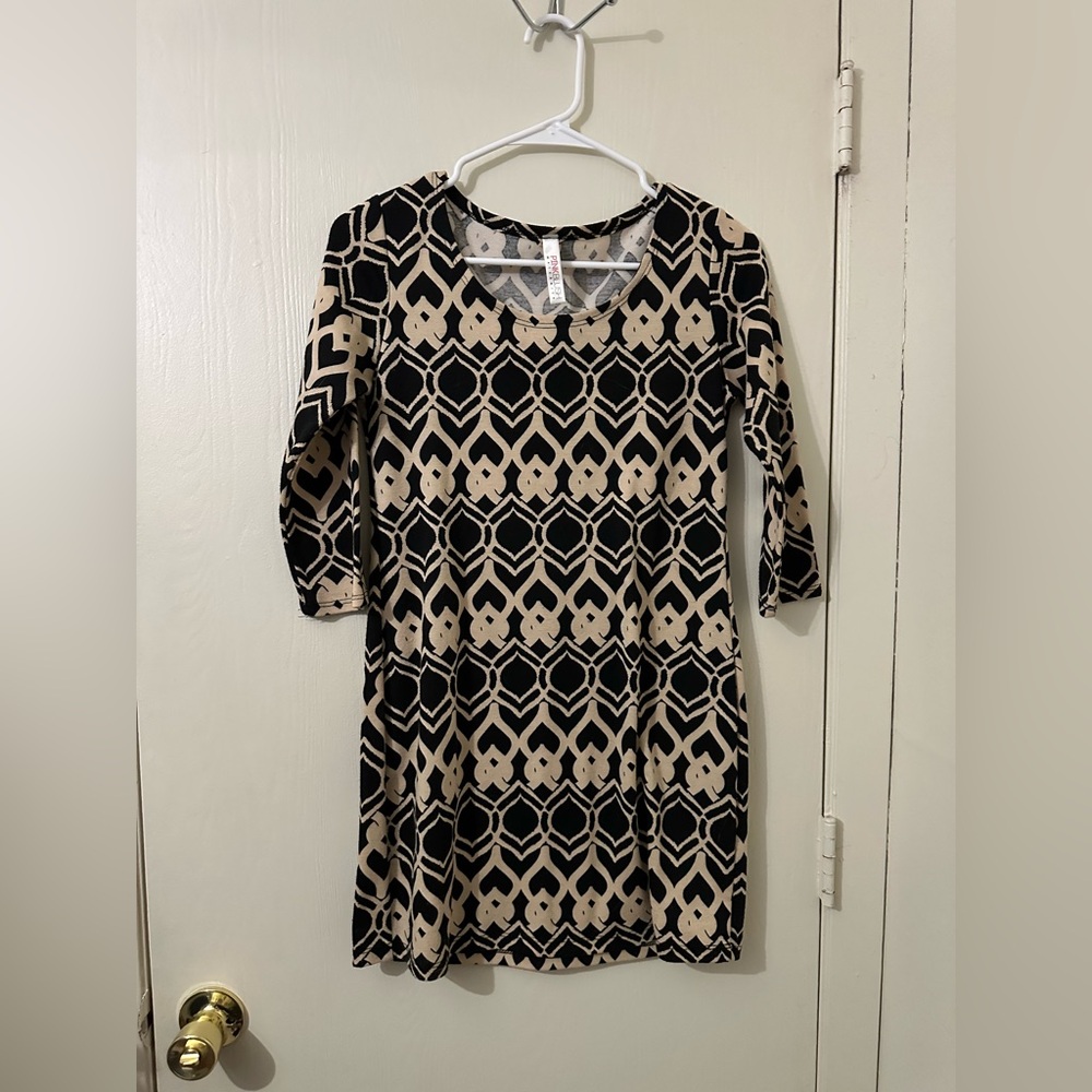 PinkBlush Maternity Dress Small